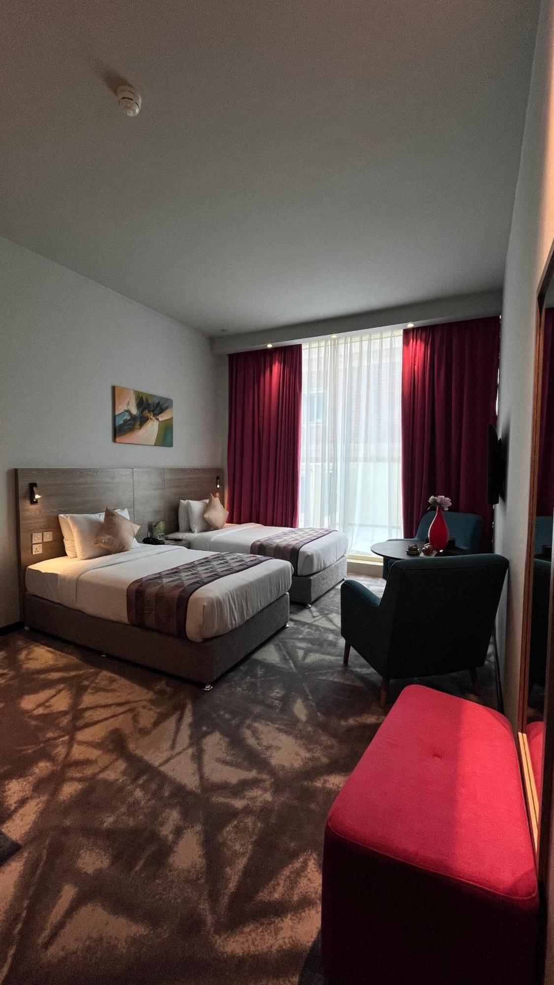 Fortune Atrium Hotel Дубай Екстер'єр фото